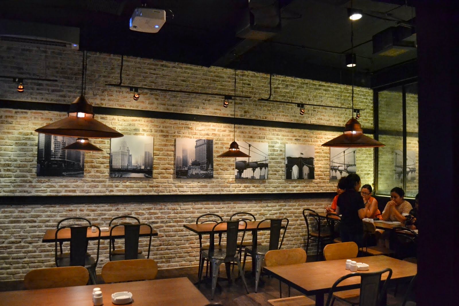 Desain Interior Cafe Klasik Contoh Desain Rumah Terbaik